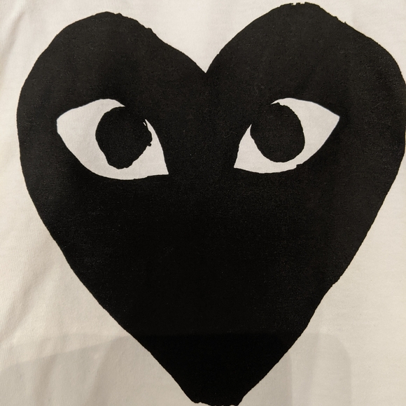 NWT Comme Des Garcons White With Black Heart Women T-shirt Size: X-Small - Picture 2 of 5